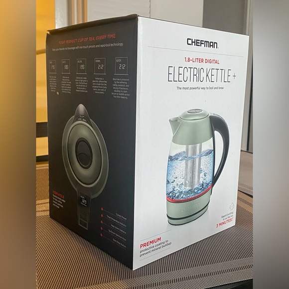 Electric Kettle with Tea Infuser - Picture 2 of 3